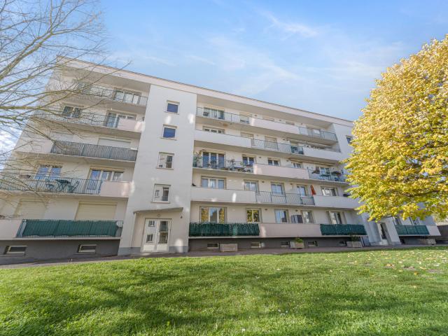 APPARTEMENT T4 avec balcon
