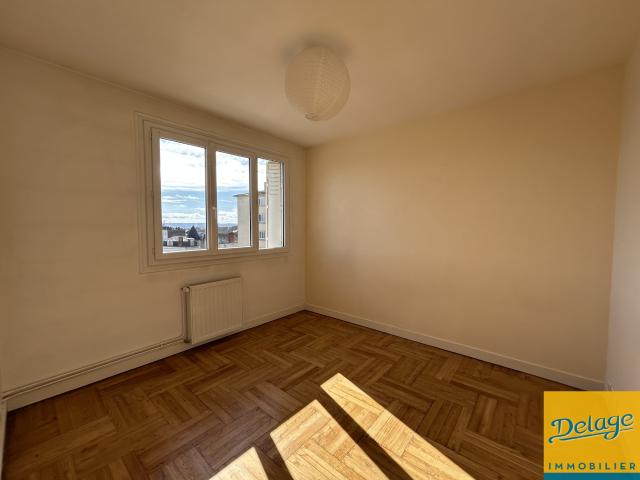 Appartement T4 avec balcon et garage !