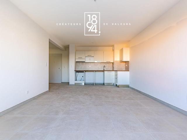 Appartement T4 avec balcon et places de stationnement à Cavaillon