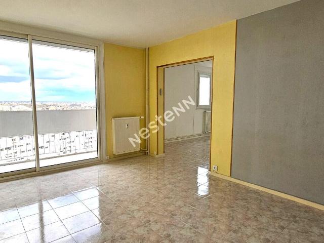 Appartement T4 avec balcon, parking, cave et gardien? Quarti. 76m² Chalon sur Saône