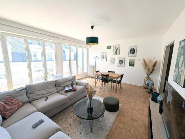 Appartement t4 avec box, cave, grenier