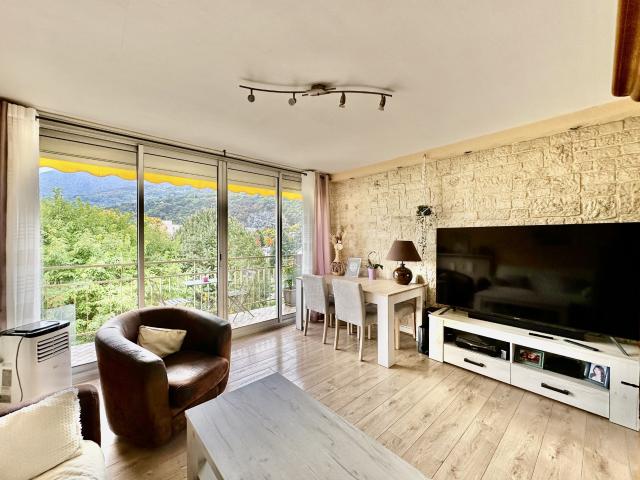 HIDRI IMMO PLUS vous propose un appartement T4 à Seyssinet Pariset