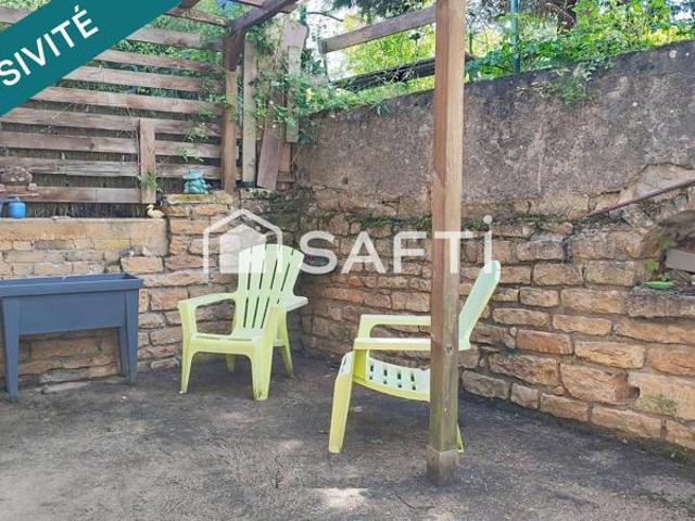 Appartement T4 avec terrasse et jardin
