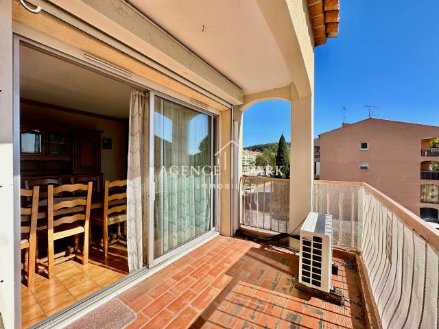 Appartement T4 avec terrasse, parking et cave