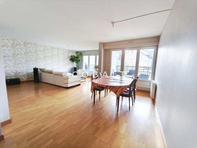 Appartement T4 avec terrasse