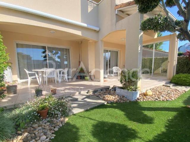 Appartement T4 avec terrasses et jardin Vue phare