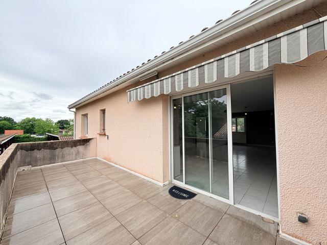 APPARTEMENT T4 BALCON 2 PLACES DE PARKING ALBI JARLARD