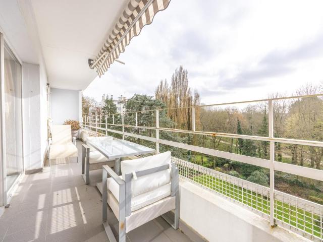 Appartement T4 Balcon