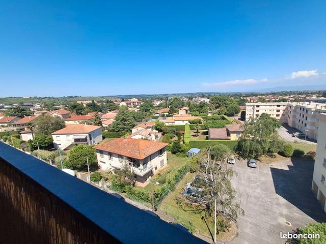 Appartement t4 + balcon + garage