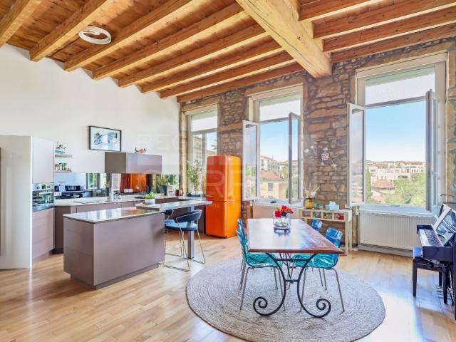 APPARTEMENT T4 CALME ET VUE DEGAGÉE RÉNOVÉ PAR ARCHITECTE
