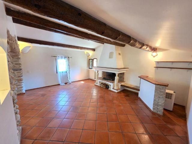 Appartement T4 CARROS à louer
