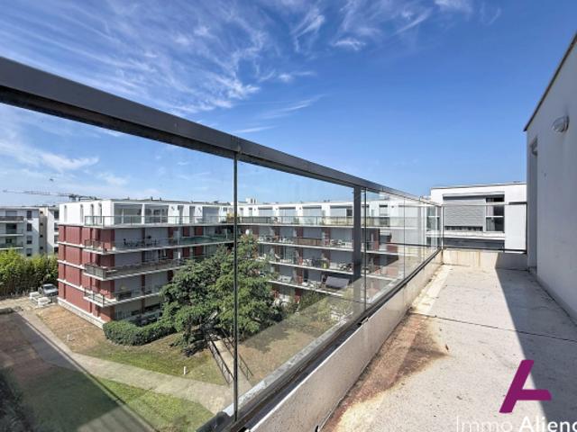 Appartement T4 Cours St Louis