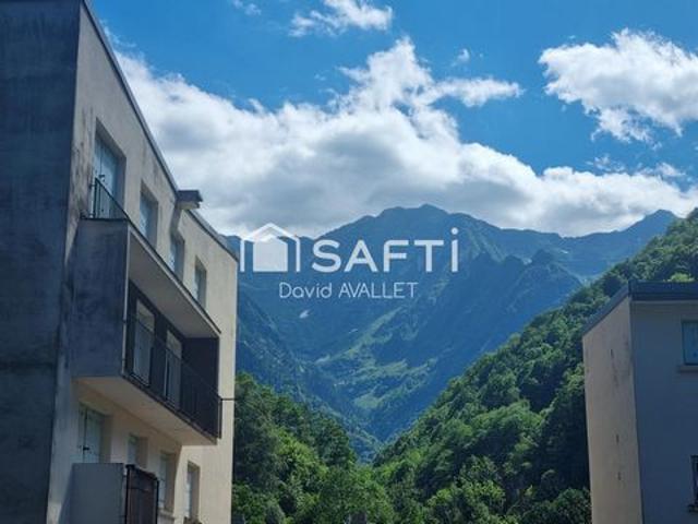 Appartement T4 de 67m2 au 1er Etage plus cave de 20m2