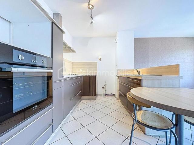 Appartement T4 de 83 m² avec terrasse – Fontaine