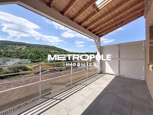 Appartement T4 de 80 m2 avec terrasse en plein cœur de Pontcharra sur Turdine