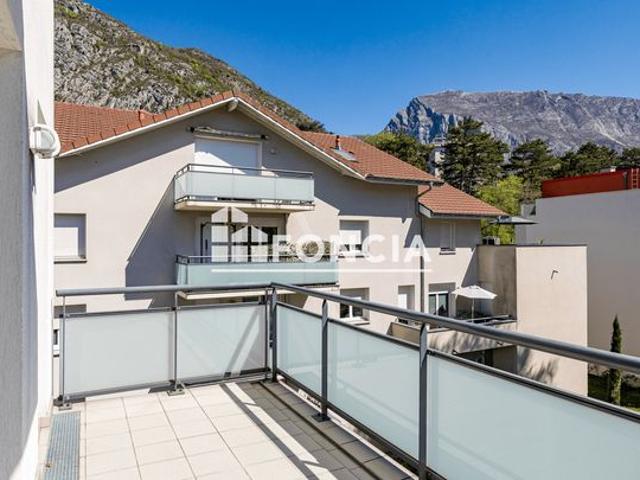 Appartement T4 de 81,5 m² – Résidence récente à Saint Égrève