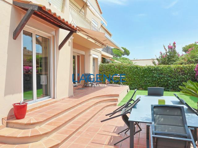 Appartement T4 de 81m2 habitables avec jardin de 150 m2 au c