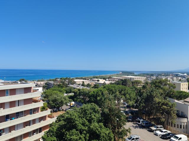Appartement T4 de 82 m2 Ascenseur, Terrasse, Parking & Cave Bastia Sud