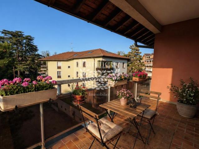 Appartement T4 de 87,54 m2 113,57 m2 utile avec balcon, ga
