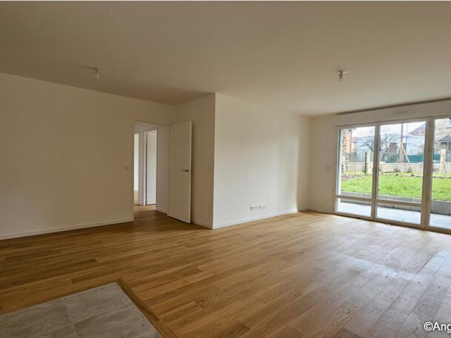 Appartement T4 de 87,73 m² avec terrasse et jardin au CHESNAY 78