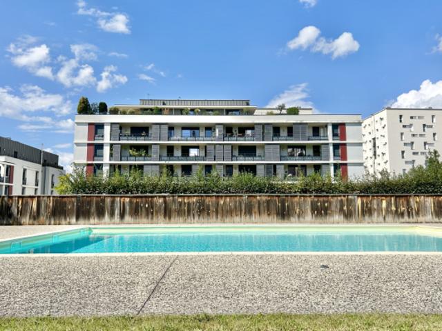 APPARTEMENT T4 DE 93 m2 + BALCON DANS RESIDENCE DE STANDING