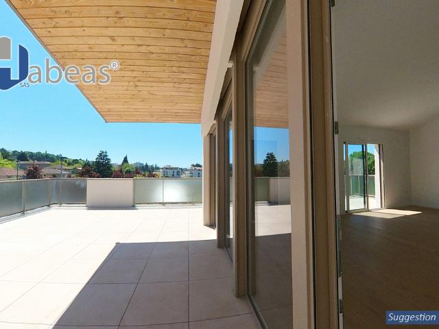 Appartement T4 de 94m² en toit terrasse de 88m²