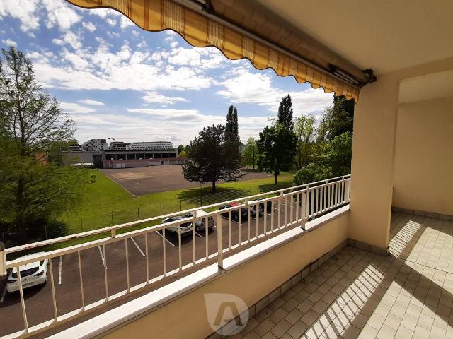 Appartement T4 de 95.80 m² carrez à ILLKIRCH GRAFFENSTADEN avec