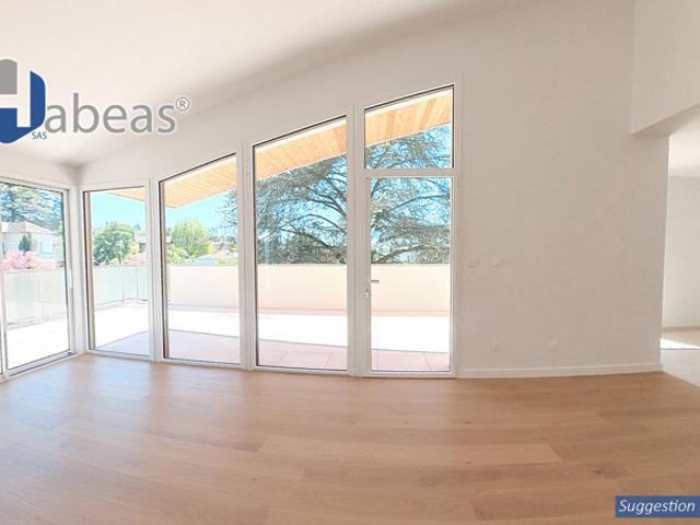 Appartement T4 de 114m² en toit terrasse de 52m²