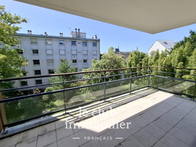 Appartement T4 de 118m²+DOUBLE BOX+2CAVES