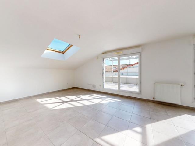 Appartement T4 dernier étage exposé Sud Ouest