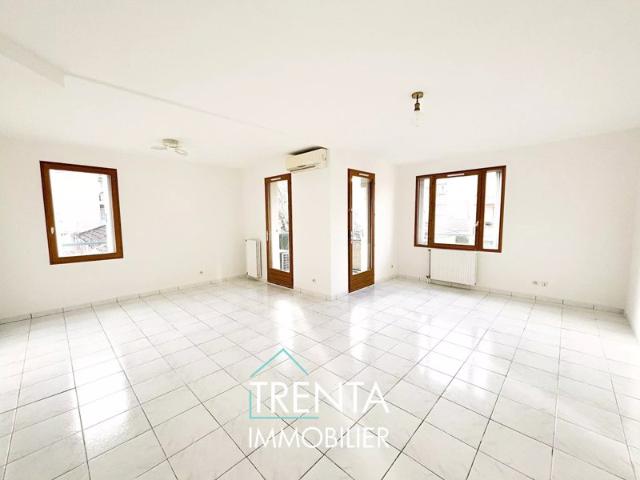 Appartement T4 d'une surface de 101 m² sur la commune de EYBENS