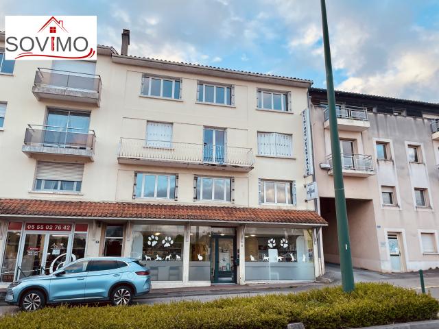 APPARTEMENT T4 EN CENTRE VILLE, 3ME ÉTAGE, BORD DE ROUTE