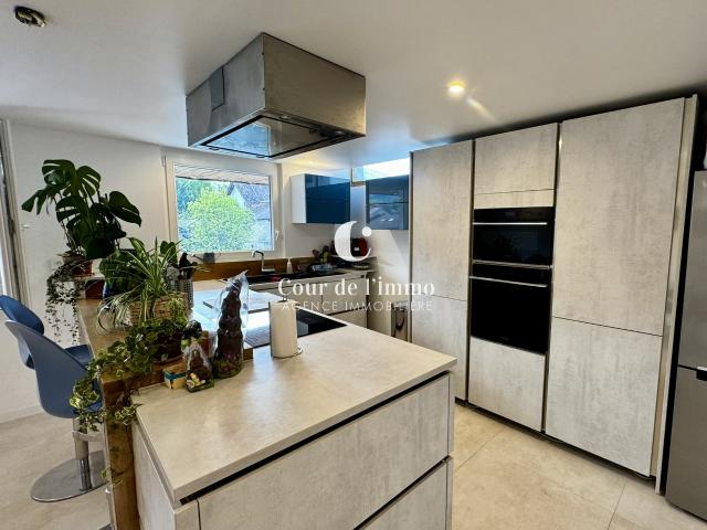 Appartement T4 en Duplex à BONS EN CHABLAIS