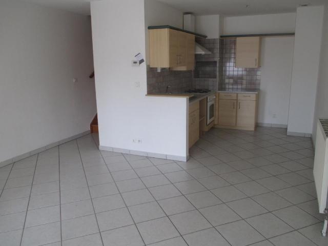 Appartement T4 en duplex avec terrasse et garage – Vaivre et Montoille