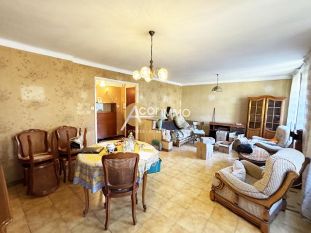 Appartement T4 en rez de jardin 72m2 Jardin 40 m2 Sect