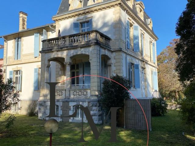 Appartement T4 + Jardinet + Parking 83m² Dax