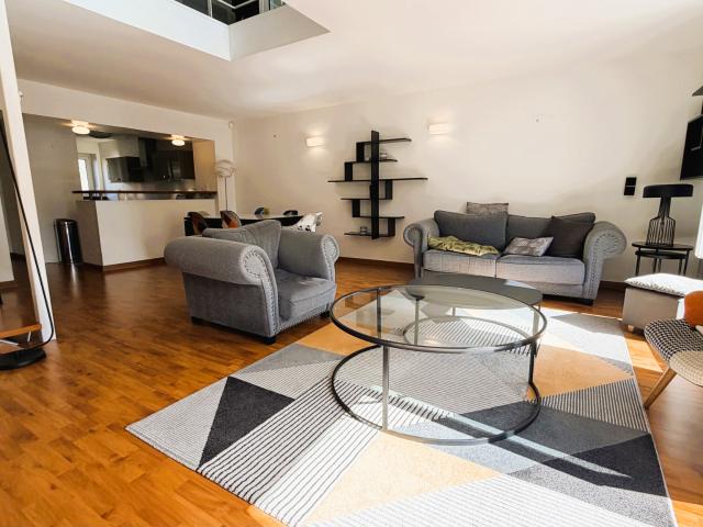 Appartement T4 lumineux au calme
