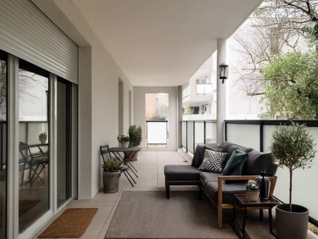 Appartement T4 lumineux avec grand balcon de 20 m2 à Nîmes
