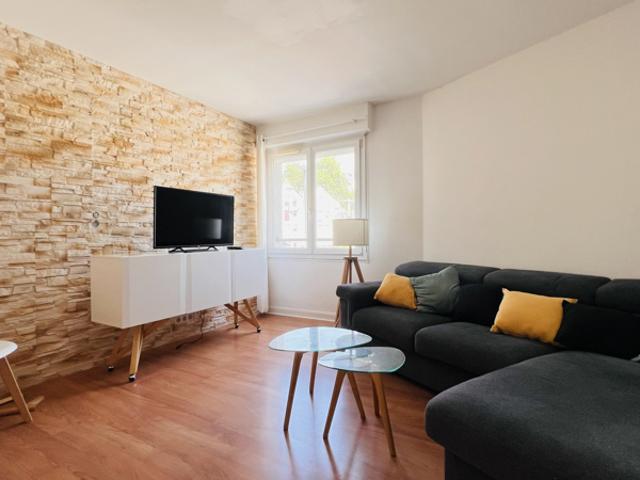 Appartement T4 meublé de 75 m2 Entre Centre ville et Gare /