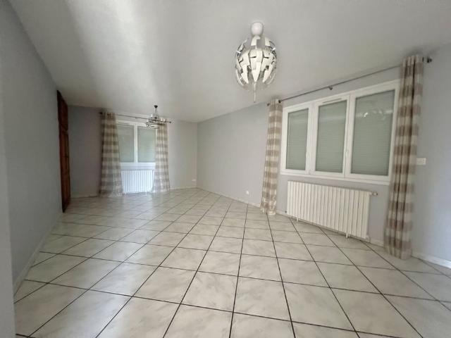APPARTEMENT T4 MIONS Mions 69780