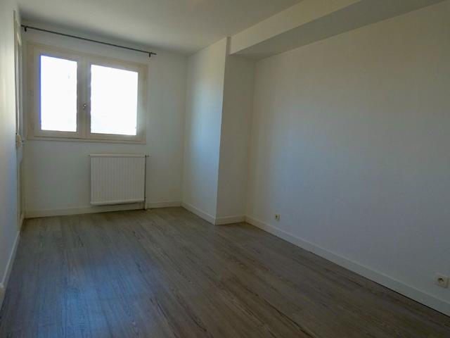 Appartement T4 MURET à louer