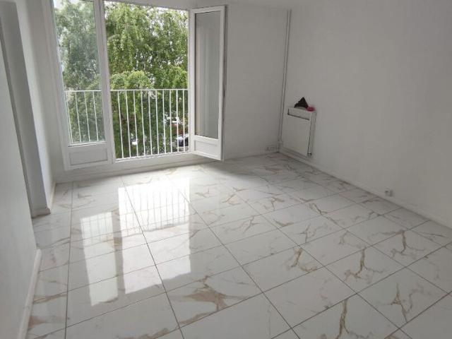 Appartement T4 NEUILLY SUR MARNE à louer