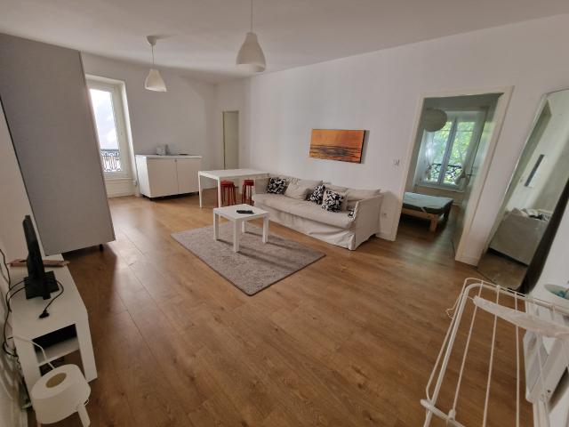 APPARTEMENT T4 NIMES CENTRE