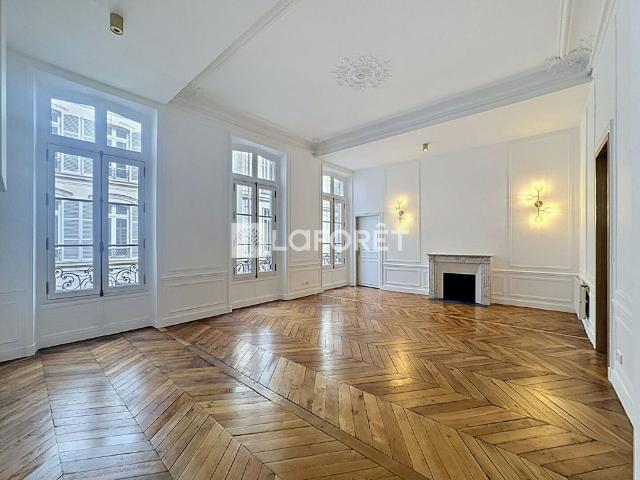 Appartement T4 PARIS à louer