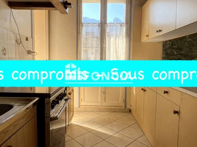 Appartement T4 proche commodités