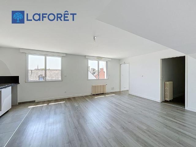 Appartement T4 près de PLUMELIAU à louer