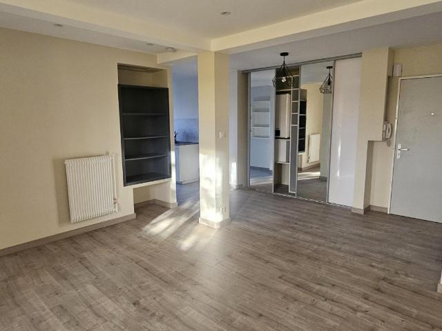 Appartement T4 Quartier Parc DIJON place de parking