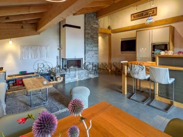APPARTEMENT T4 RÉCENT DERNIER ÉTAGE LES GETS