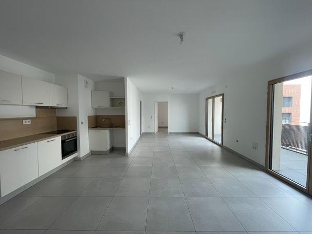Appartement T4 récent Jardin Lecoq garage et cave
