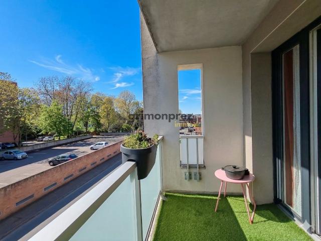 APPARTEMENT T4 REFAIT A NEUF 2 BALCONS PLACE DE PARKING LILLE